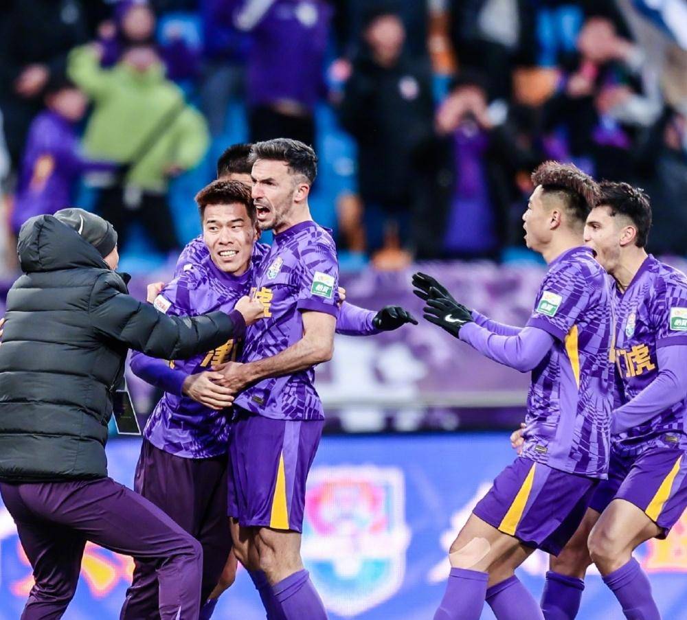 接着这个半 接着这个半