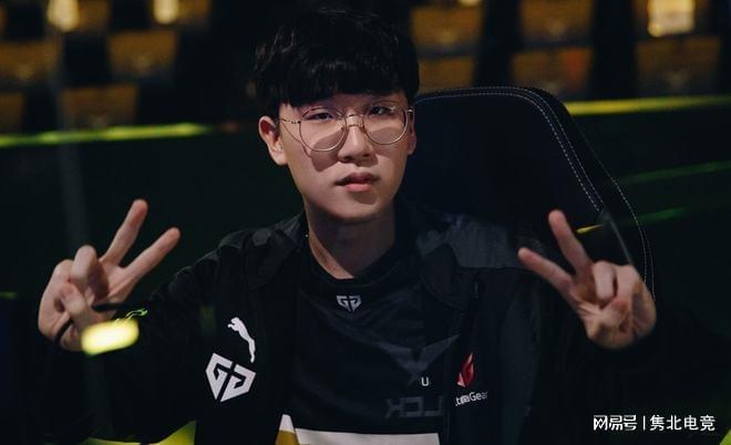 而理性克制 而理性克制