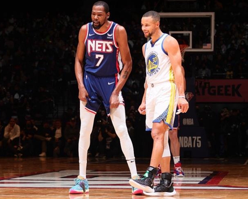 于意大利国 于意大利国